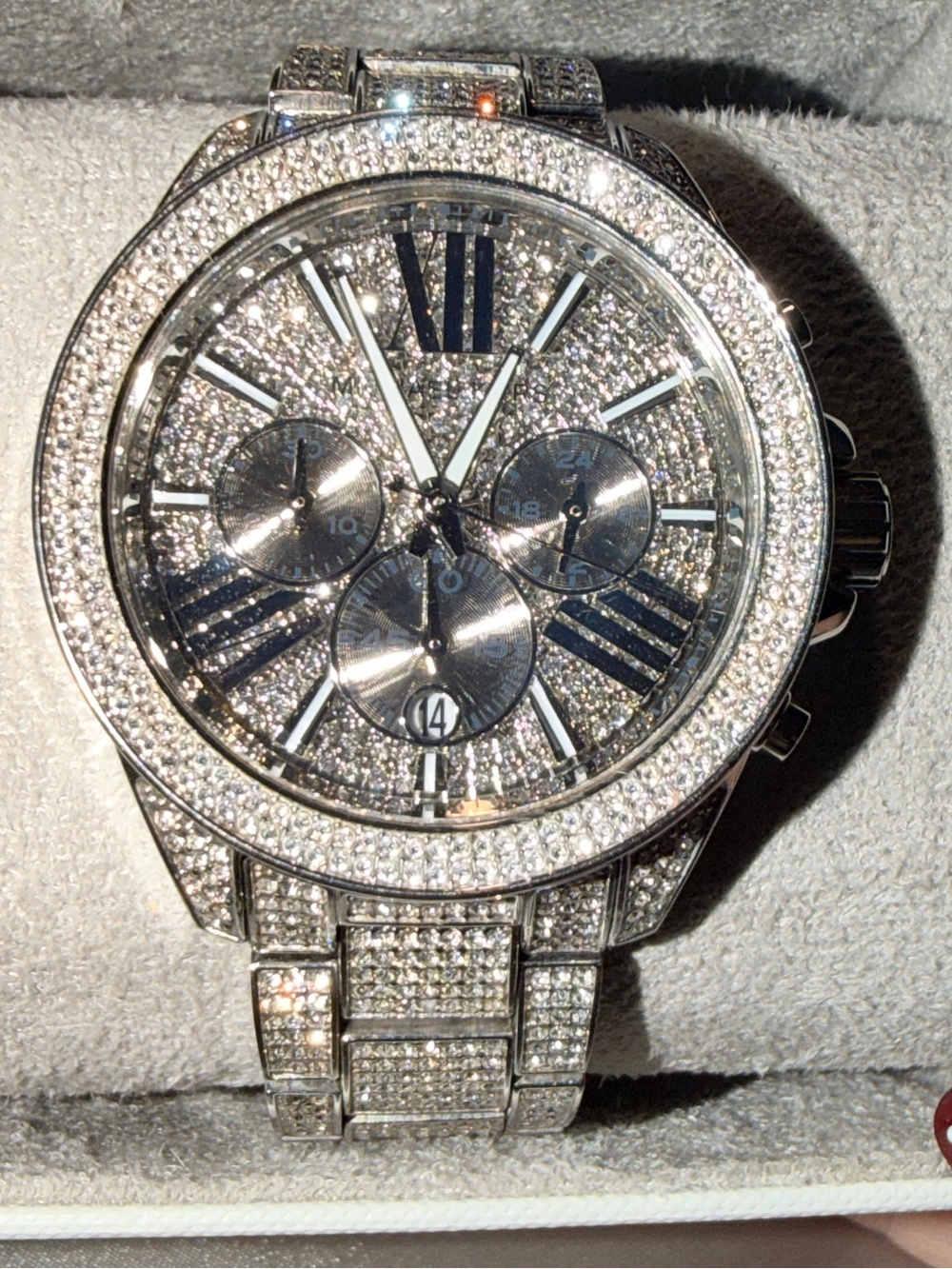 Michael Kors Silver Pavรฉ Crystal Chronograph Mens Watch Unisex